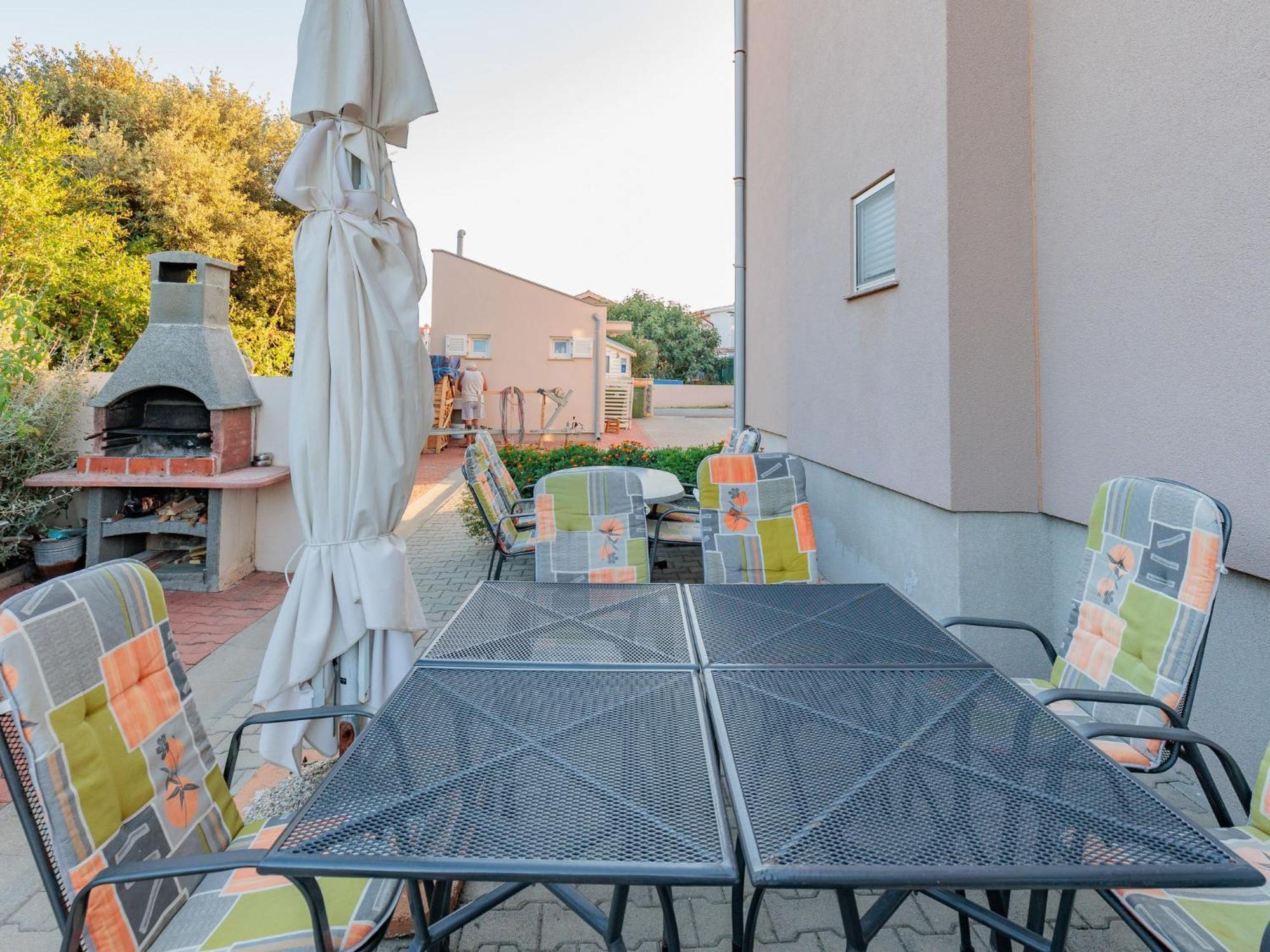 Apartment Mlasina-2 By Interhome Nin Exterior photo